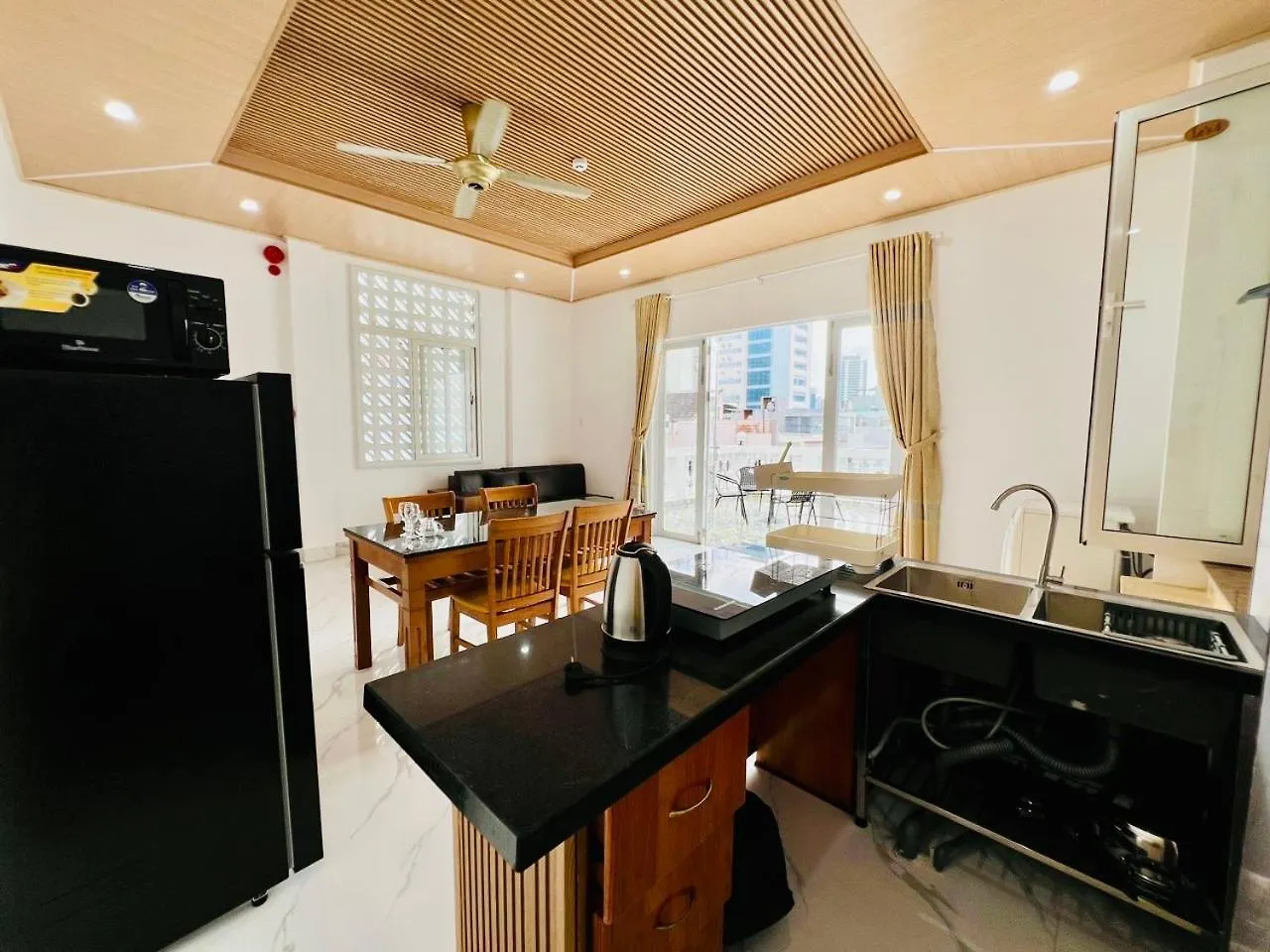 Aparthotel Le'S Apartment & Coffee Da Nang